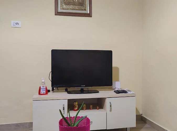 شقة Center