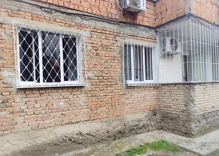 Center *