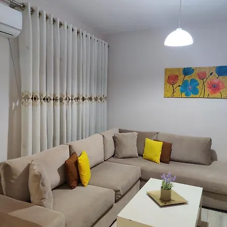 Center דירה טיראנה