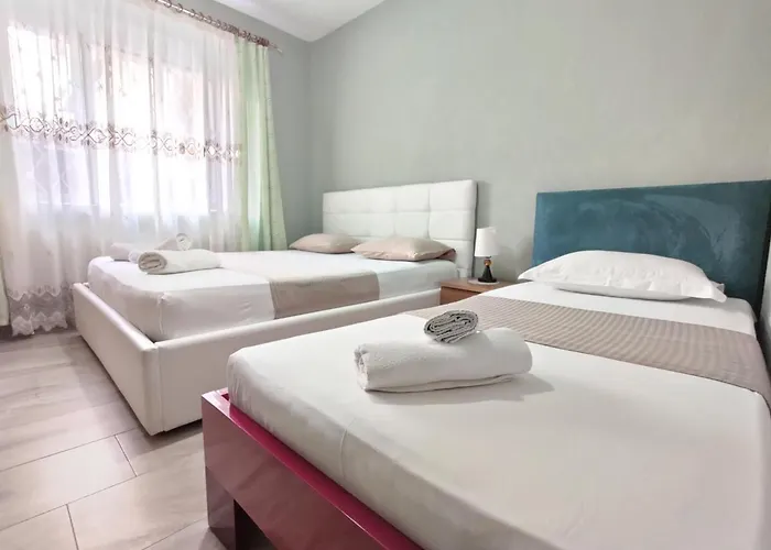 Apartament Center *